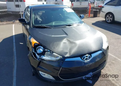 2012 Hyundai Veloster Base W/Red/Black из США, поврежденный, VIN KMHTC6AD7CU073044